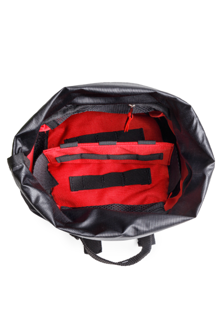 Bullfrog 5L modular roll top waterproof tankbag enduro adventure motorbikes. Light red interior easy see. Divider