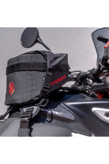 Bullfrog 5L modular roll top tankbag enduro adventure motorbikes. Unencumbered non intrusive riding size shape.