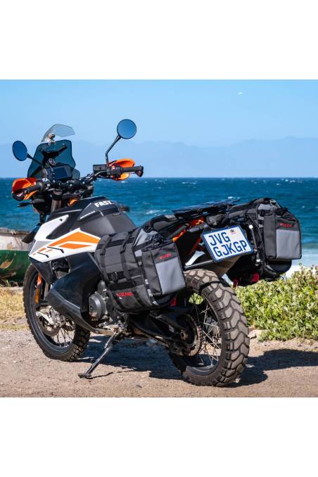 20L and 30L HippoHip Hybrid Plate Mounted Saddlebags Soft Panniers fitted together on the KTM 790 motorcycle.
