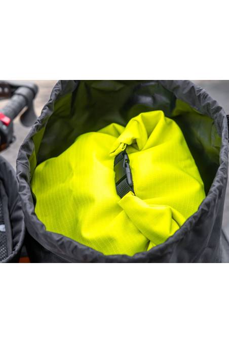 Bullfrog 8L tank bag Turkana motorcycle waterproof inner removable liner